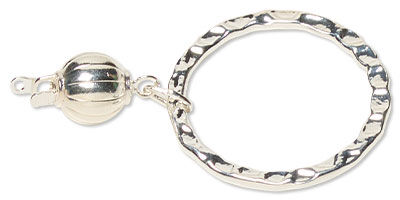 Clasp on ring